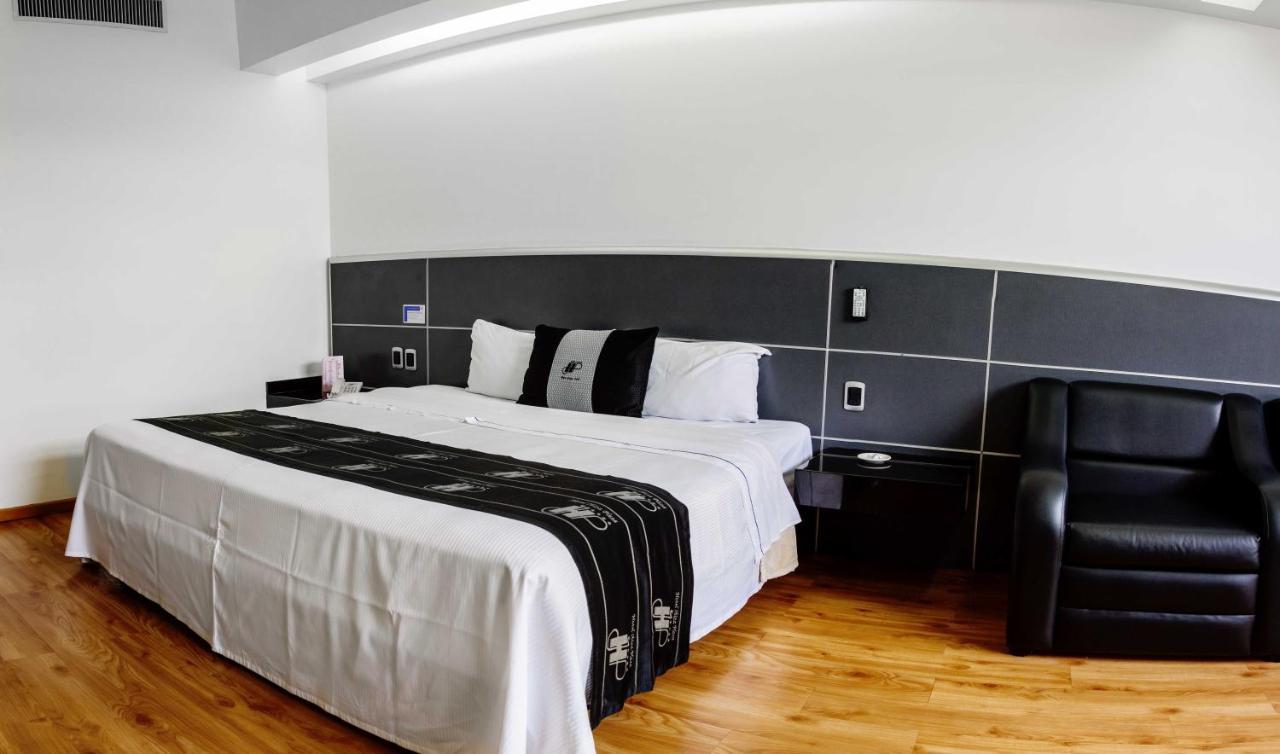 Hotel Ibiza Plaza Мексико Сити Екстериор снимка
