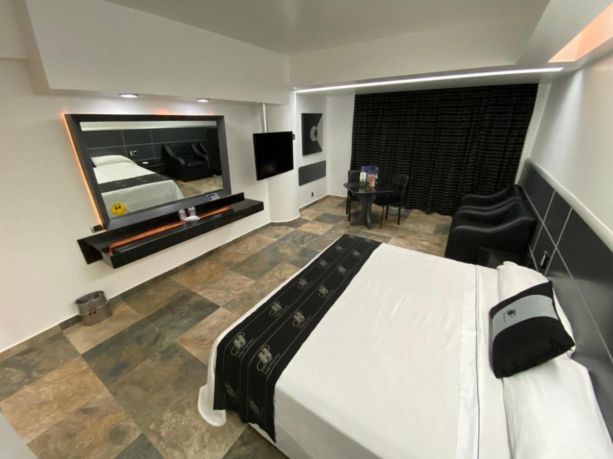 Hotel Ibiza Plaza Мексико Сити Екстериор снимка