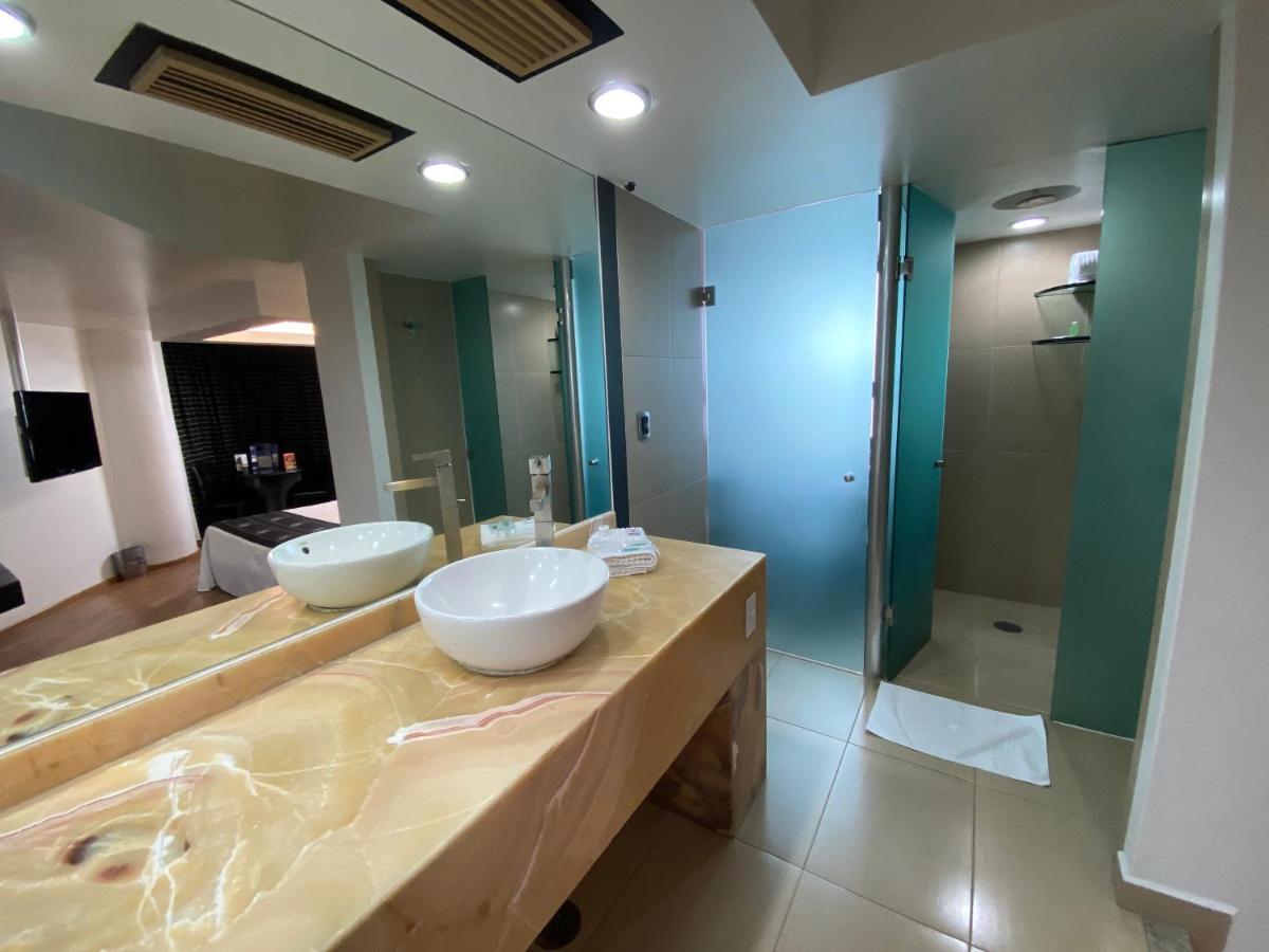 Hotel Ibiza Plaza Мексико Сити Екстериор снимка